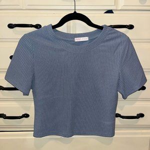 Slim fitting crop top